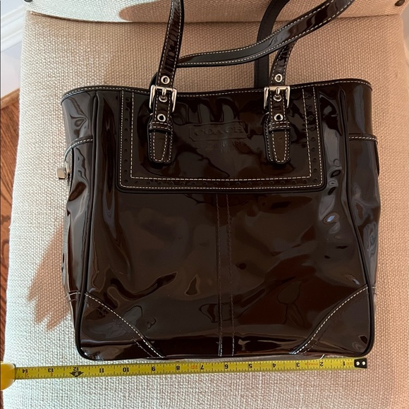 PRICE DROP *make offer*COACH Patent Leather Chocolate Brown Shoulder Bag - Used - Picture 4 of 11